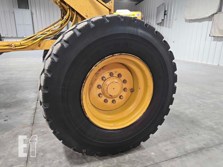 1996-caterpillar-140h-image-25