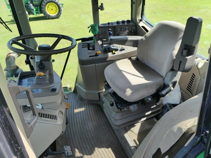 2018-john-deere-6155m-image-11
