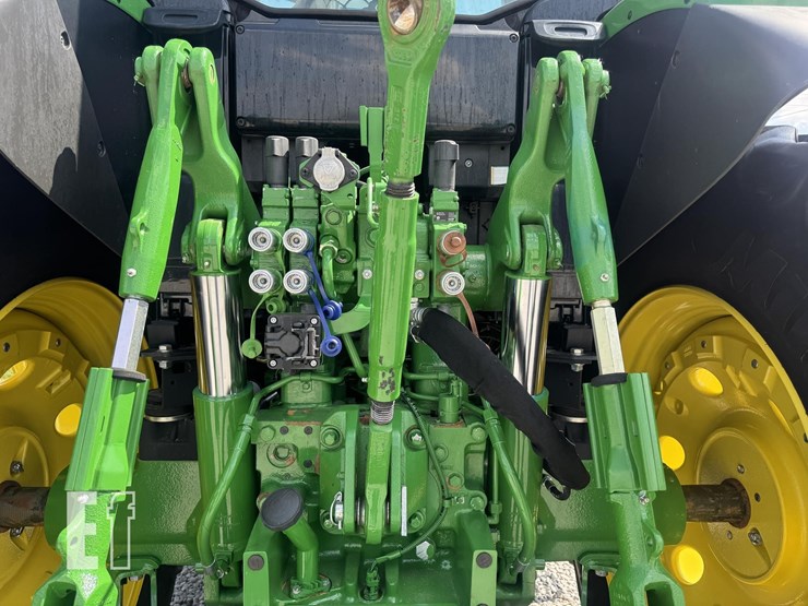 2024-john-deere-6155m-image-11