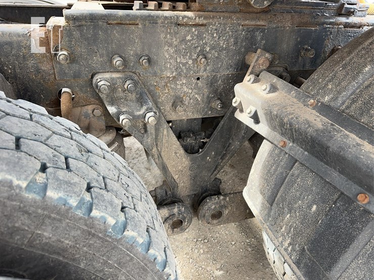 2005-kenworth-t800-image-19