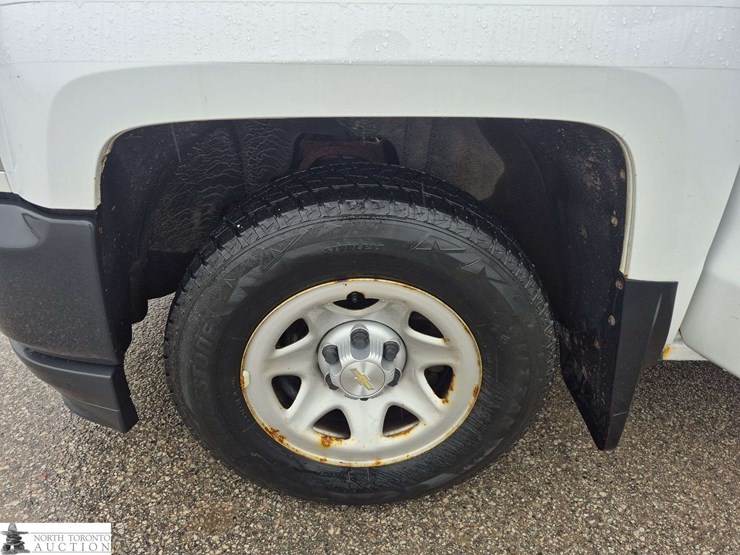 2018-chevrolet-silverado-1500-image-22