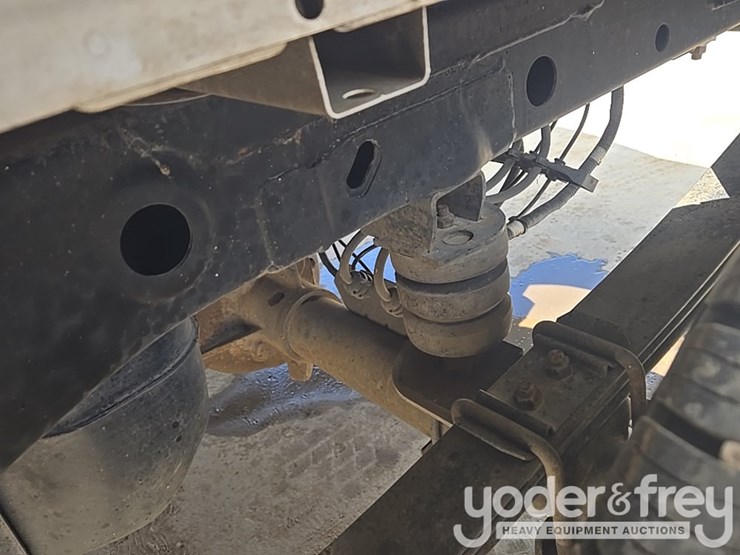 2019-ford-f150-image-21