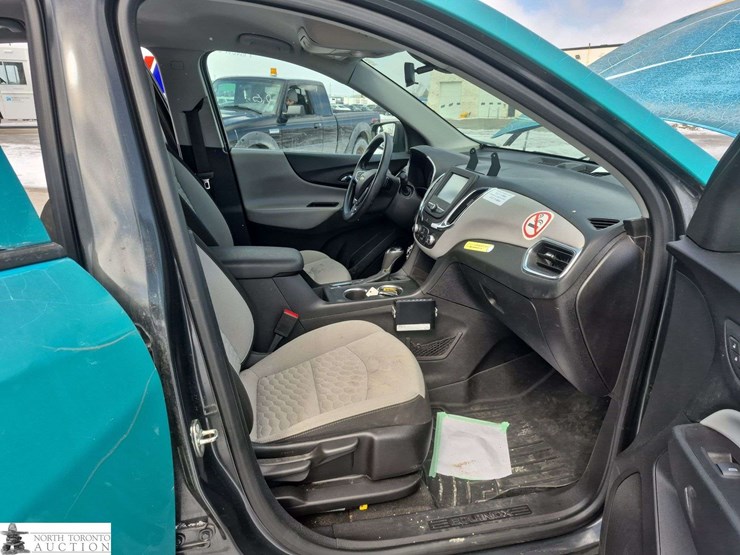 2018-chevrolet-equinox-image-24