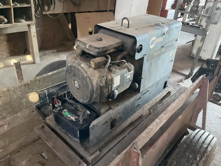 miller-bobcat-225g-image-8