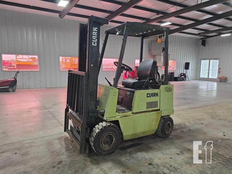 clark-gpx15e-image-1