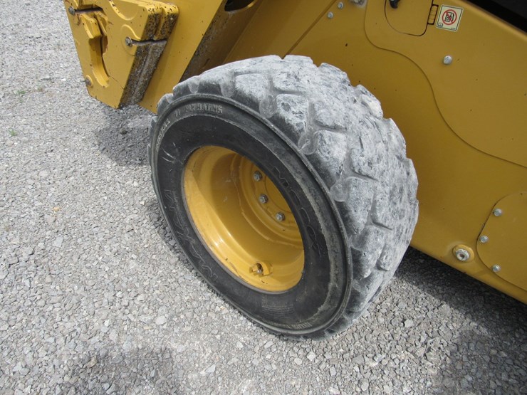 caterpillar-262d-image-18