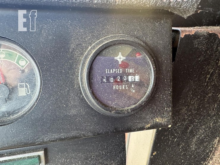 1987-new-holland-tr86-image-25