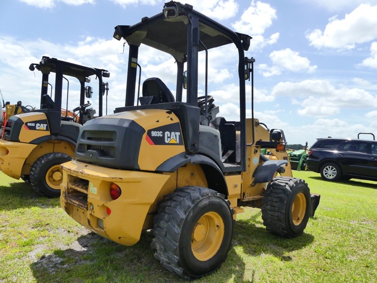 2015-caterpillar-903c-image-3