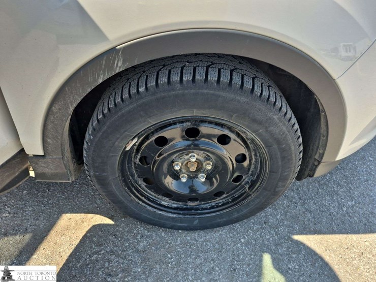 2013-ford-escape-image-28