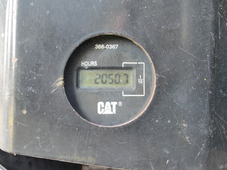 2015-caterpillar-303-image-15