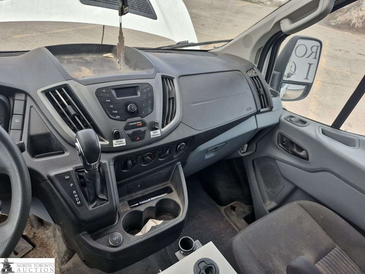 2018-ford-transit-image-13