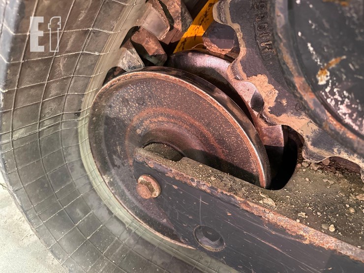 2021-jcb-3ts-8t-image-31