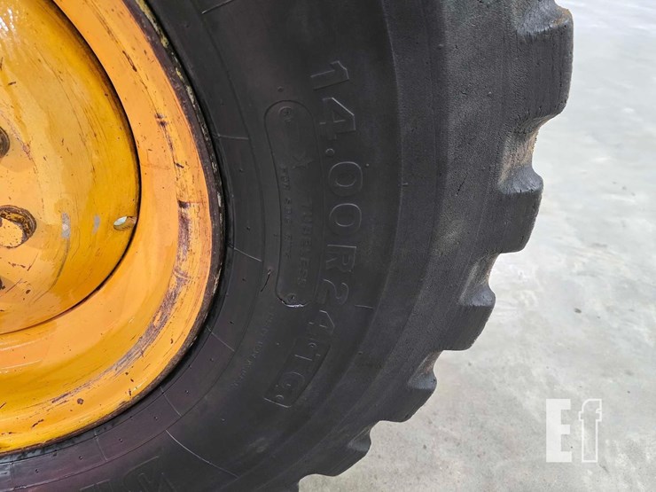 1995-caterpillar-120h-image-29