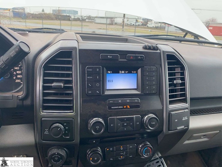 2018-ford-f150-image-18