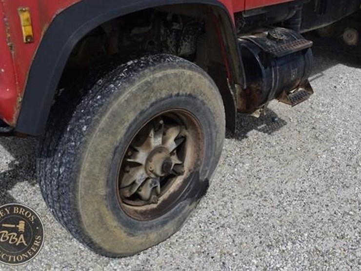 1988-ford-l8000-image-12