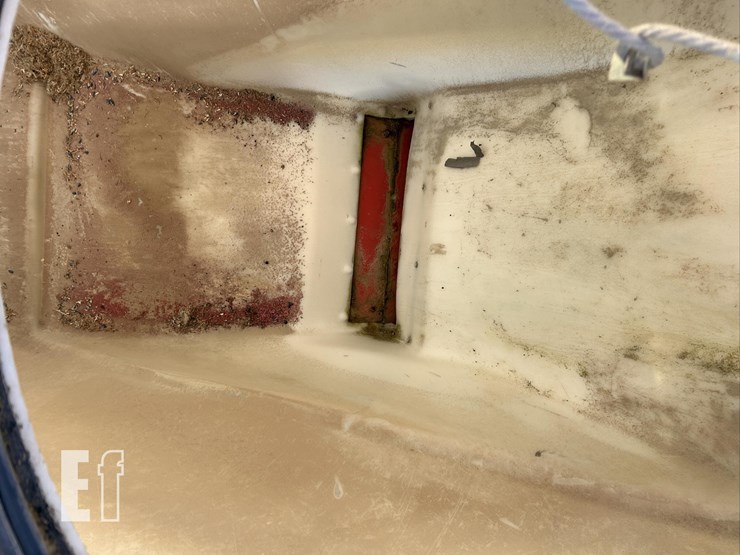 2009-white-8516-image-38