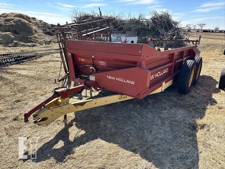 new-holland-791-image-1