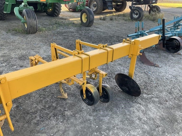 custom-3-pt-3-row-60"-cultivator-image-10