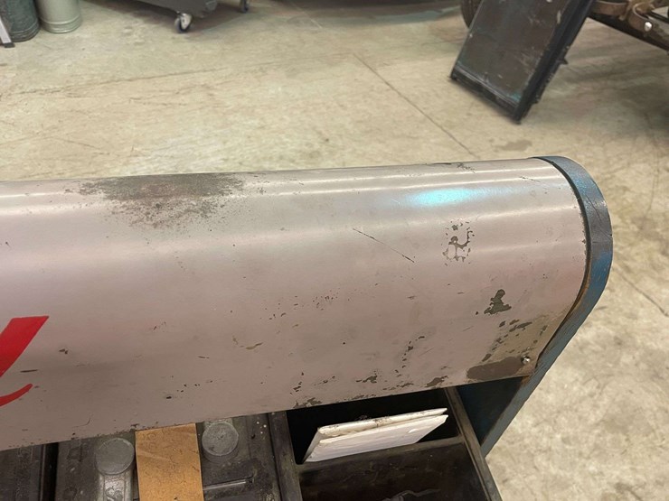 ford-battery-display-rack-image-21