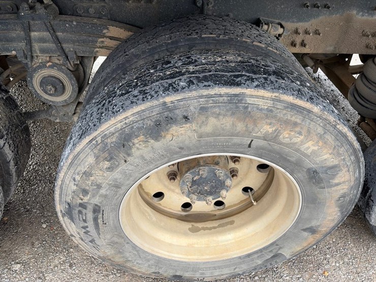 #31710-•-2019-mack-gr64f-m359-tri-axle-dump-truck-image-14