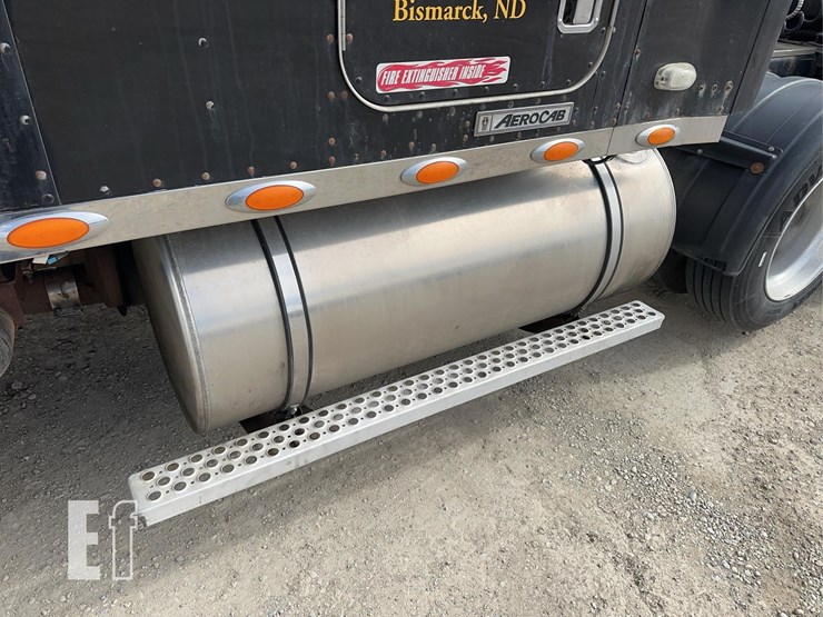 2005-kenworth-t800-image-44