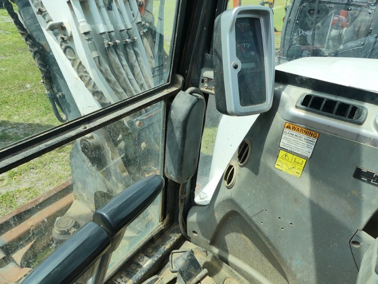 2011-bobcat-e80-image-15