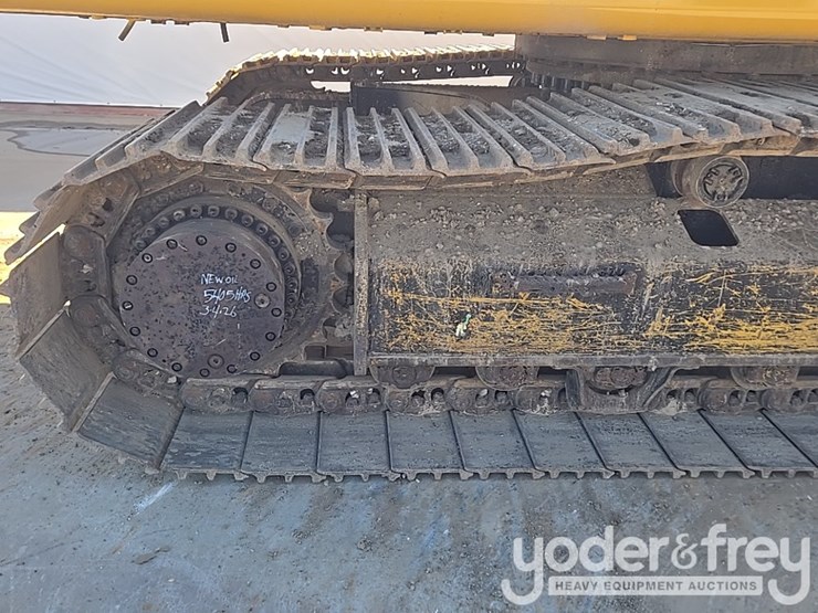 2019-caterpillar-336-image-18