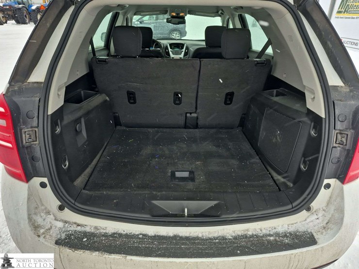 2017-chevrolet-equinox-image-23