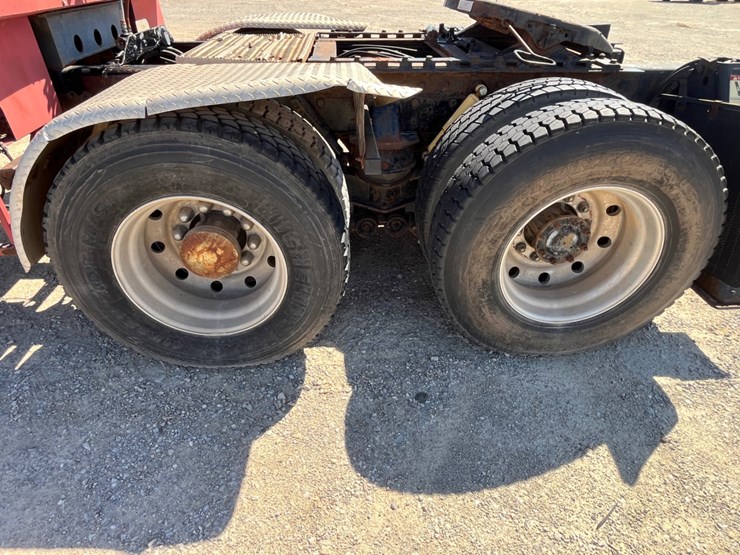 2000-kenworth-t800-image-14