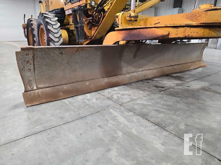 2005-caterpillar-140h-image-10