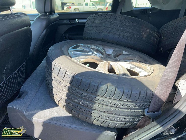 2012-kia-sorento-image-15