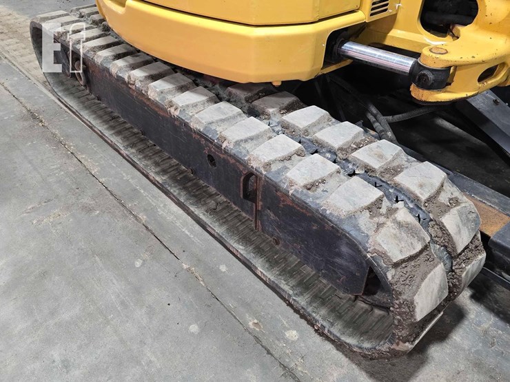 2016-caterpillar-305e2-cr-image-36