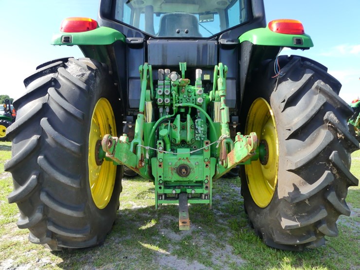 2015-john-deere-6115m-image-5