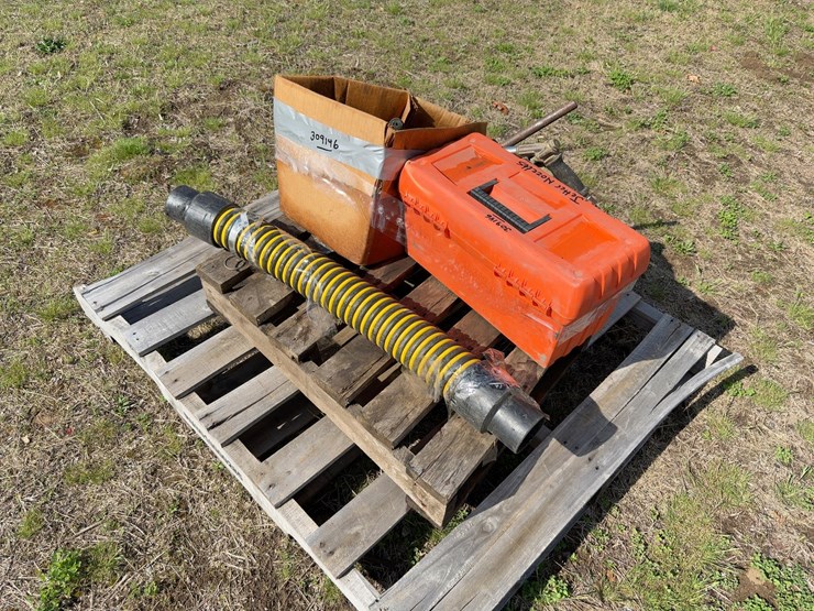 2006-international-7400-image-32