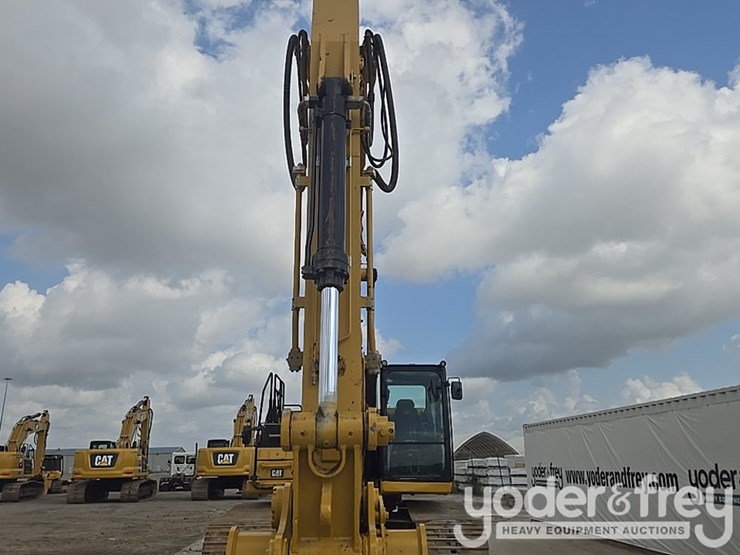 2019-caterpillar-336-image-30