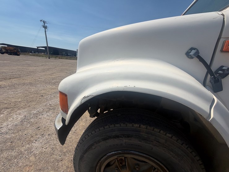 1990-international-4900-image-15