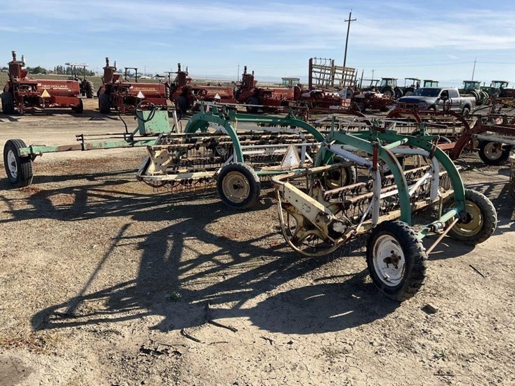 new-holland-260-image-4