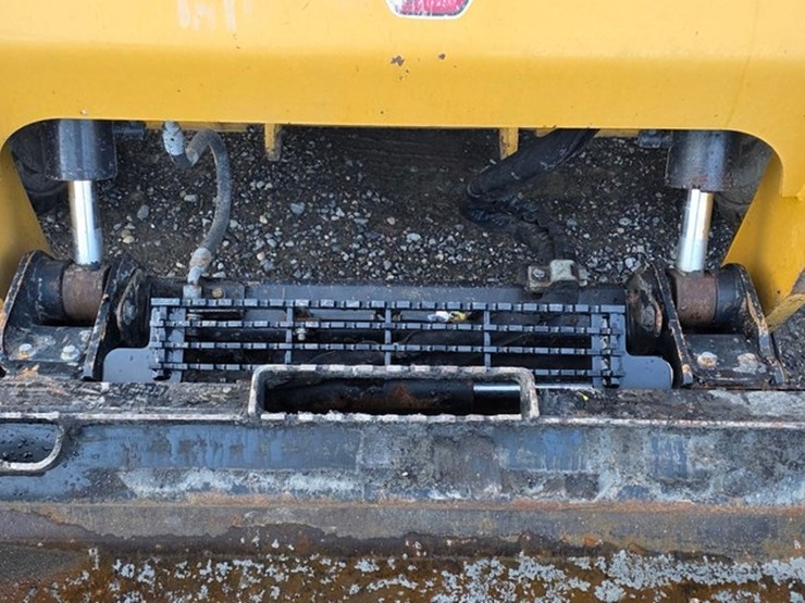 2022-caterpillar-272d3-image-36