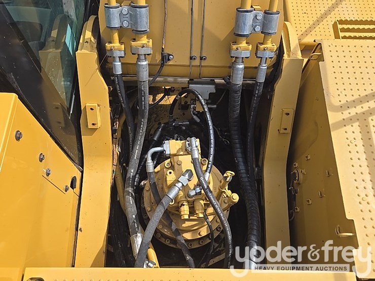 2017-caterpillar-336fl-image-82