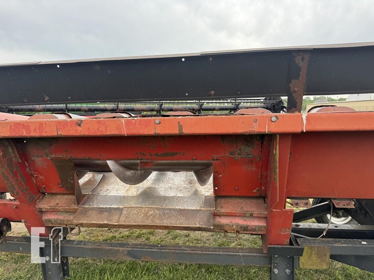 case-ih-1063-image-10