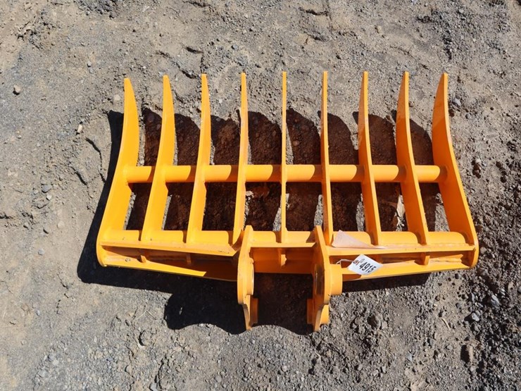 caterpillar-305-image-2