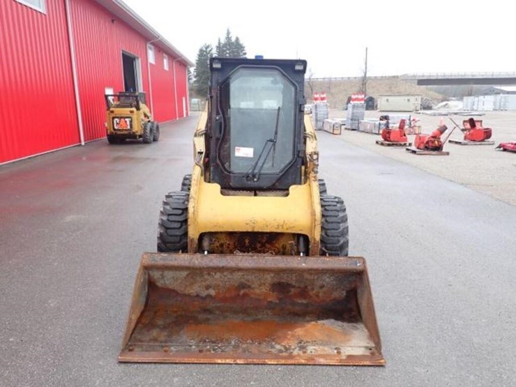 2010-caterpillar-232b-image-2