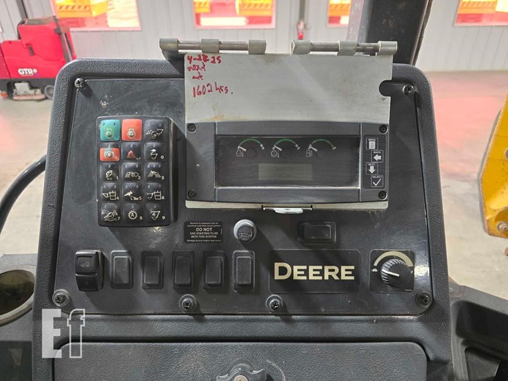 2023-deere-320-p-tier-image-23