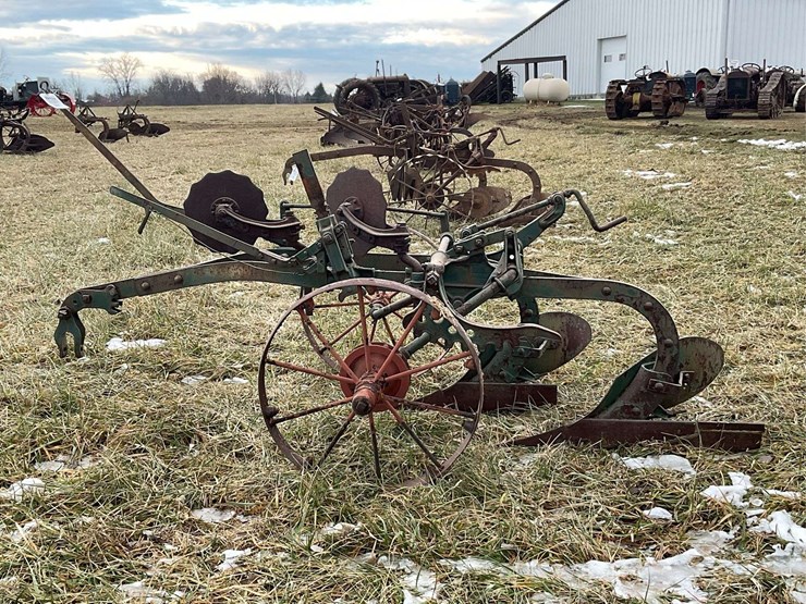 two-bottom-oliver-plow-image-7