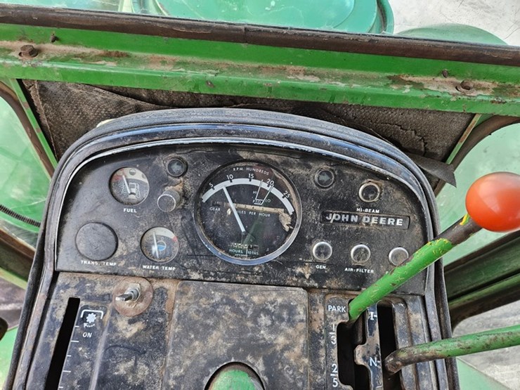 1974-john-deere-7520-image-45