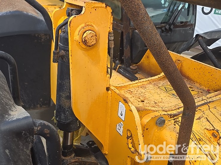 2018-jcb-512-56-image-30