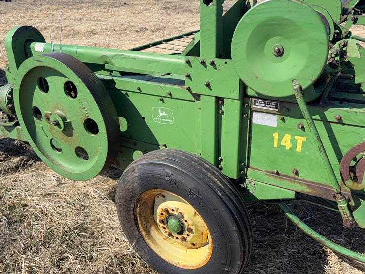 john-deere-14t-square-baler-image-6