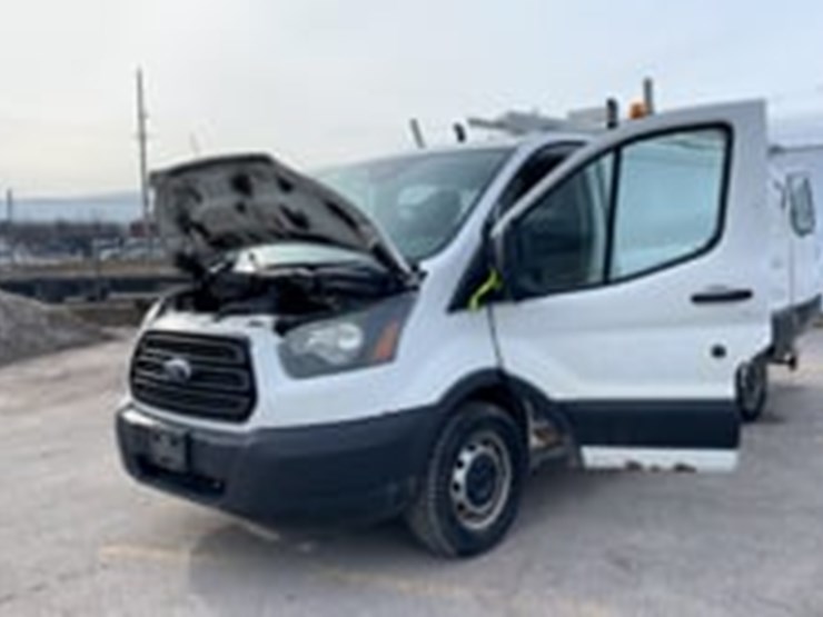 2016-ford-transit-image-9