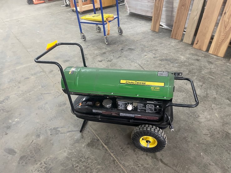 john-deere-135-image-7