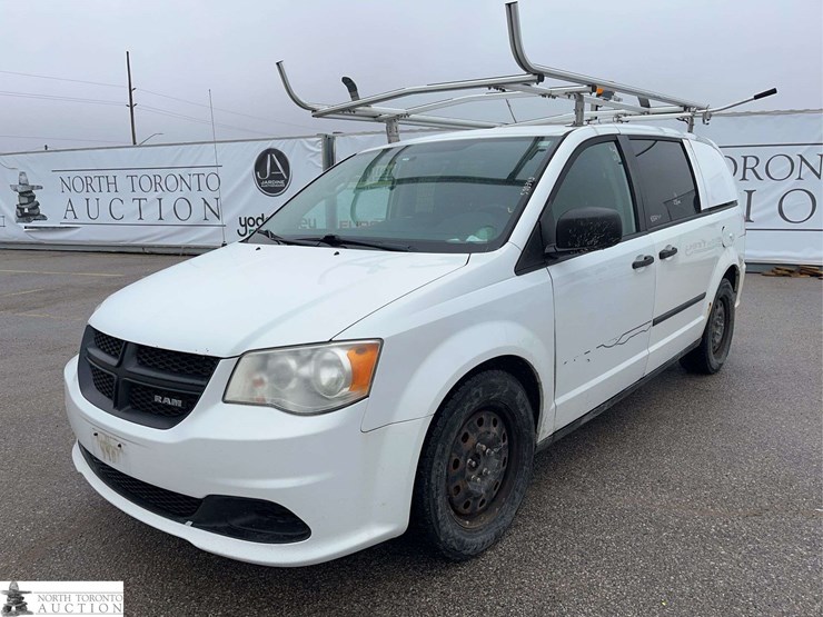2014-ram-c/v-image-1